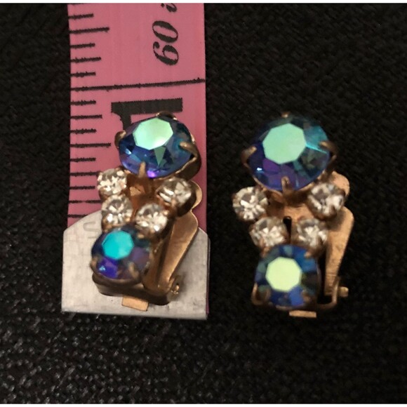 Vintage Aurora Borealis Iridescent Blue Crystal Clip-on Earrings, 50's Era - Picture 2 of 11